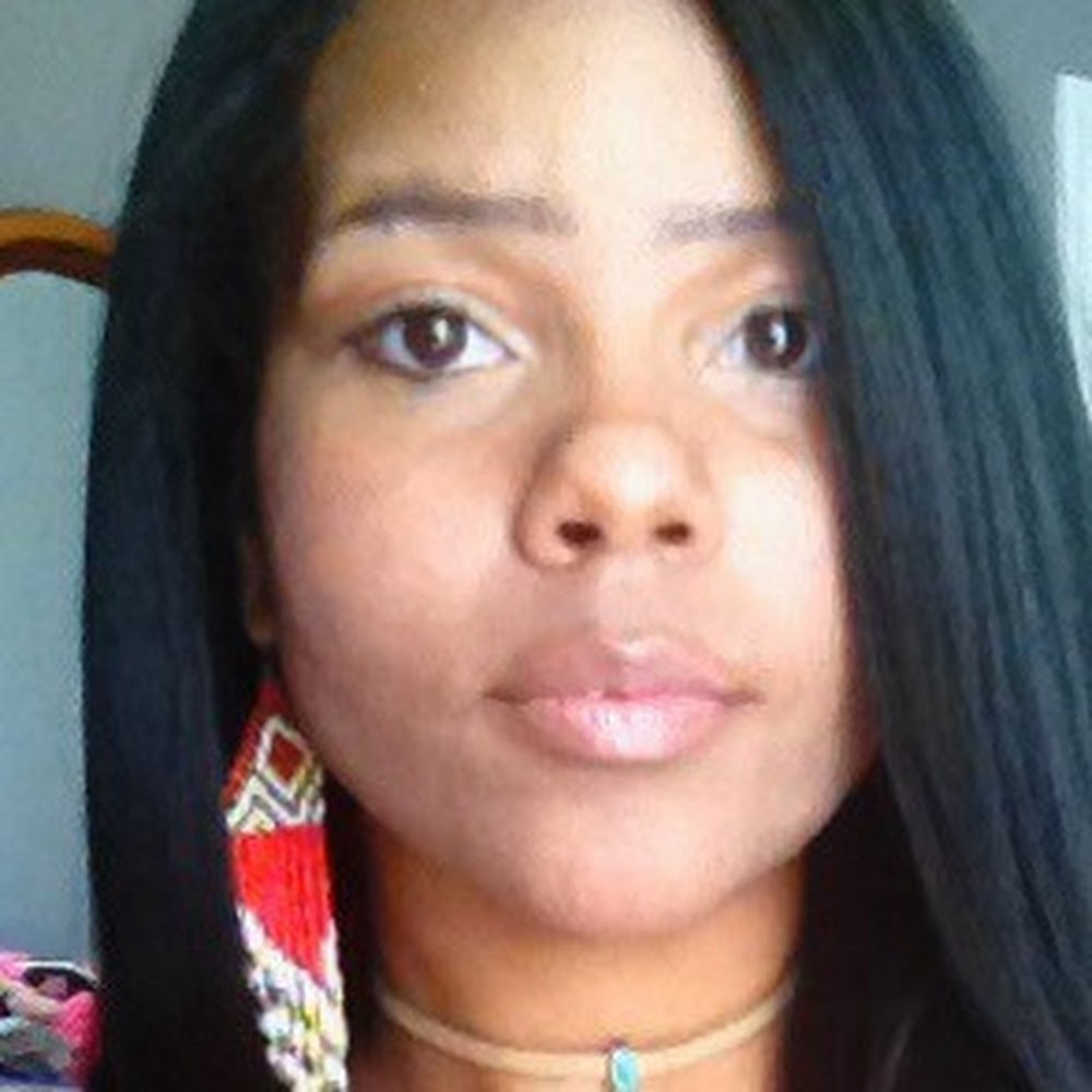 Meet your Posher, Dominique